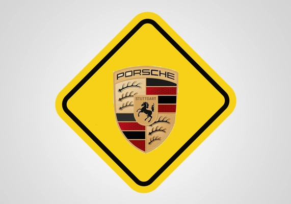 أنظمة الأمان في سيارات بورش