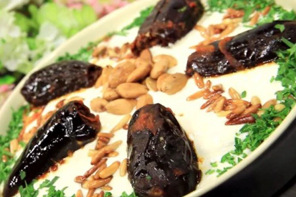 طريقة عمل فتة المكدوس
